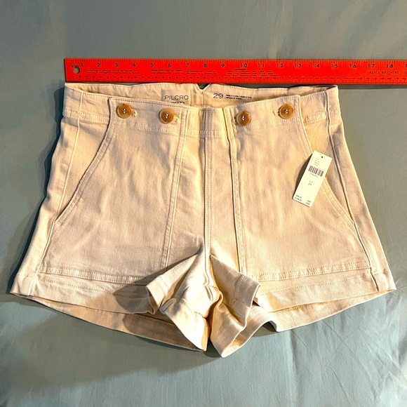 The Kit High-Rise Utility Shorts by Pilcro - Picture 6 of 7